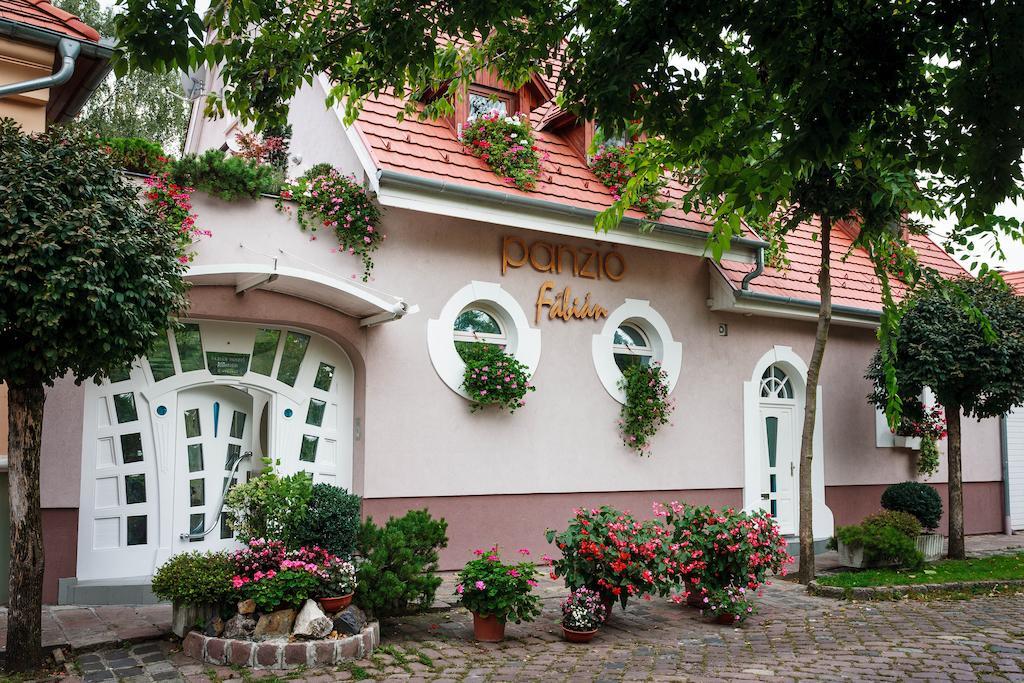 Fabian Panzio Hotel Kecskemet Luaran gambar